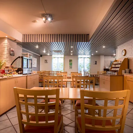 キリアド サントル アンティゴーヌ 3*