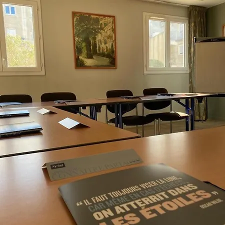 キリアド サントル アンティゴーヌ 3*