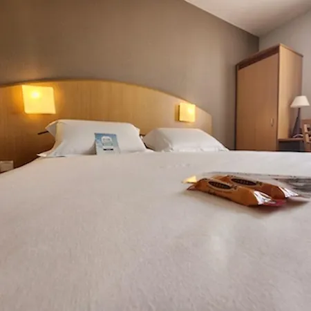 キリアド サントル アンティゴーヌ ホテル 3*