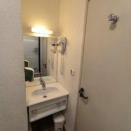 Hotel Kyriad Centre Antigone 3*