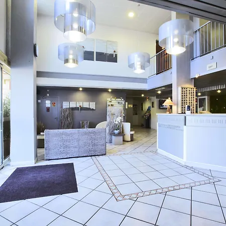 Otel Kyriad Centre Antigone 3*