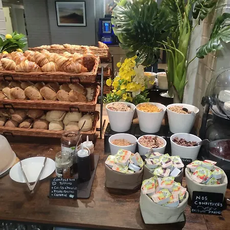 Kyriad Centre Antigone 3*