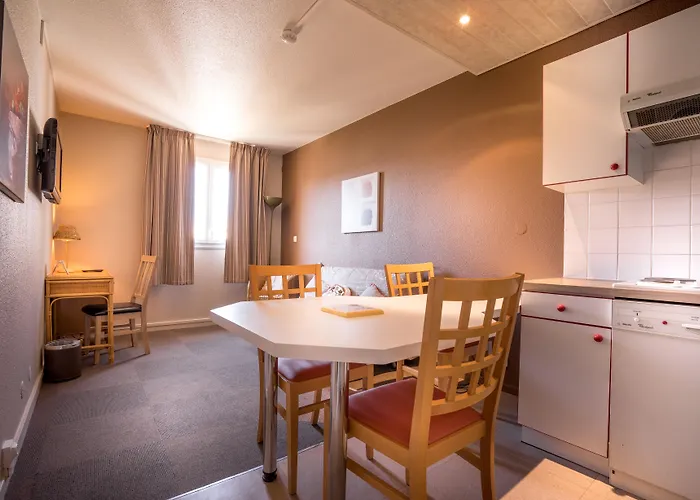 Kyriad Centre Antigone Hotel