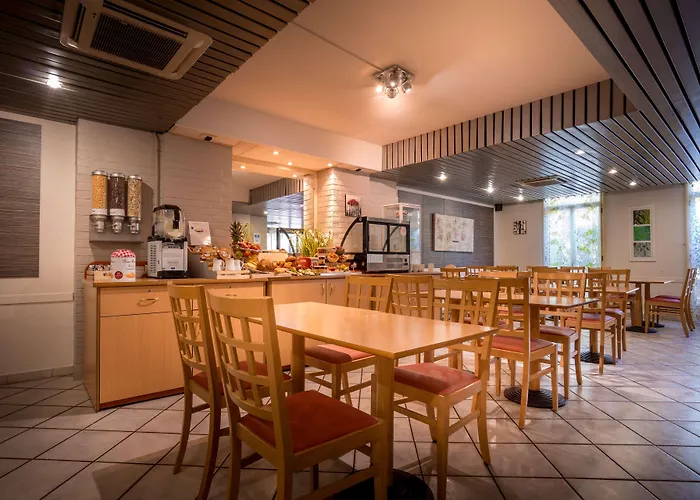 Hotel Kyriad Centre Antigone Montpellier