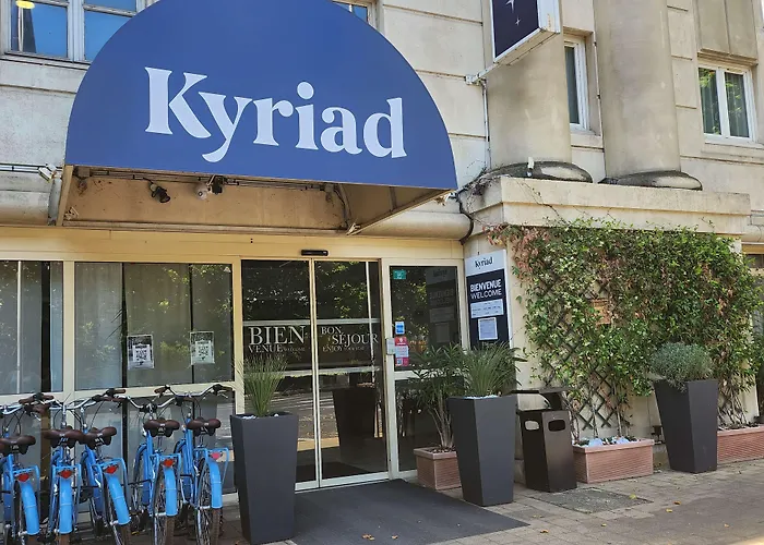 Hotel Kyriad Centre Antigone 3*