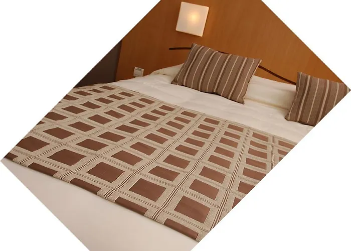 Hotel Kyriad Centre Antigone 3*